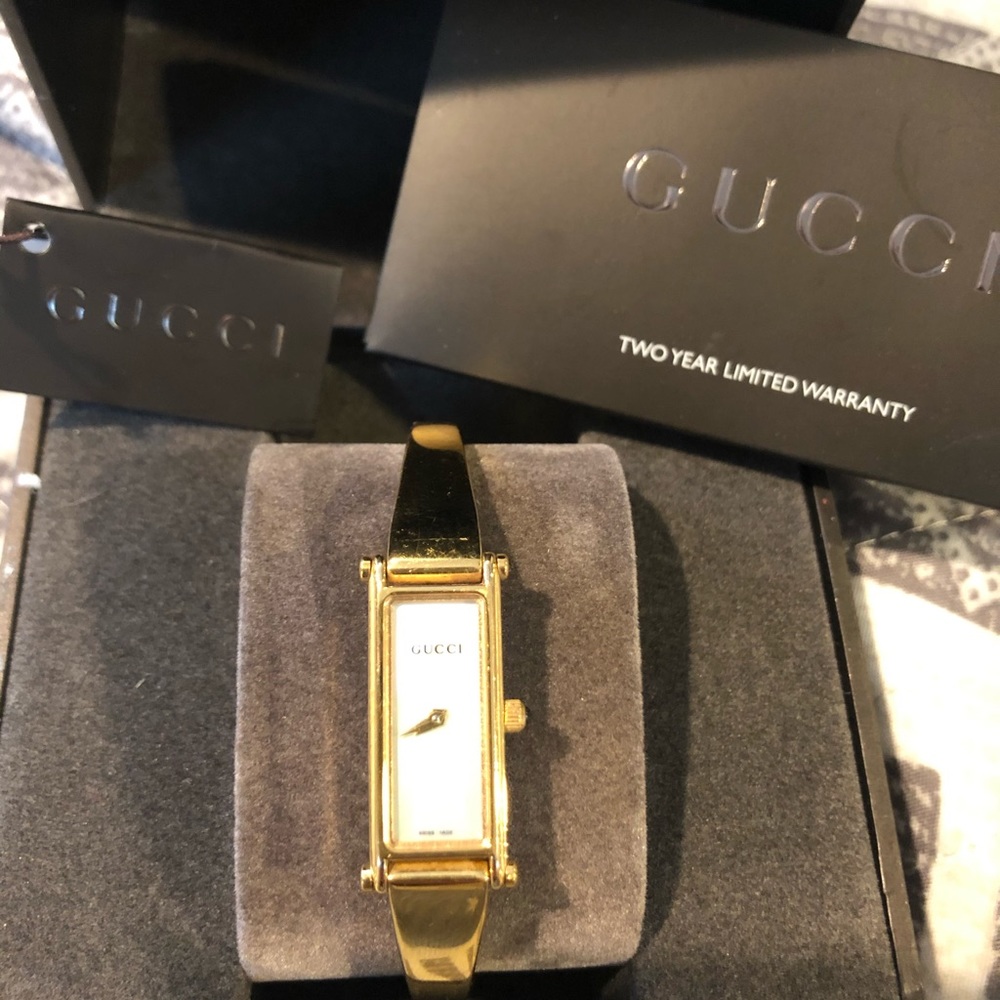 Gucci 1500 L Ladies Watch